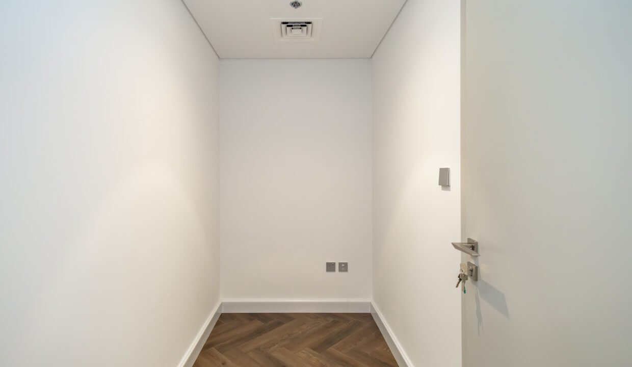 IMG_4203-Enhanced-NR